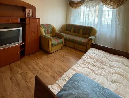 Вид квартиры на сутки, Солигорск, бульвар Шахтёров 8 — фото 3