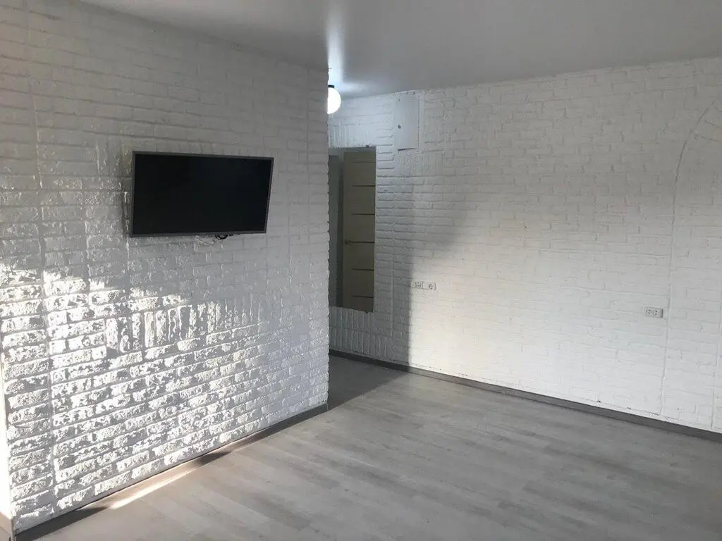 View of apartment for daily rent, Soligorsk, Leninskogo Komsomola str. 32 — photo 3